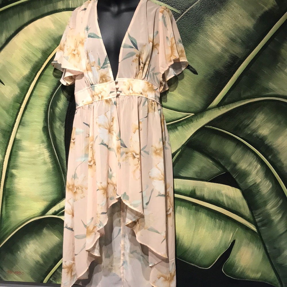 COPY - • Daytrip Cream Floral Chiffon Kimono New Without Tags